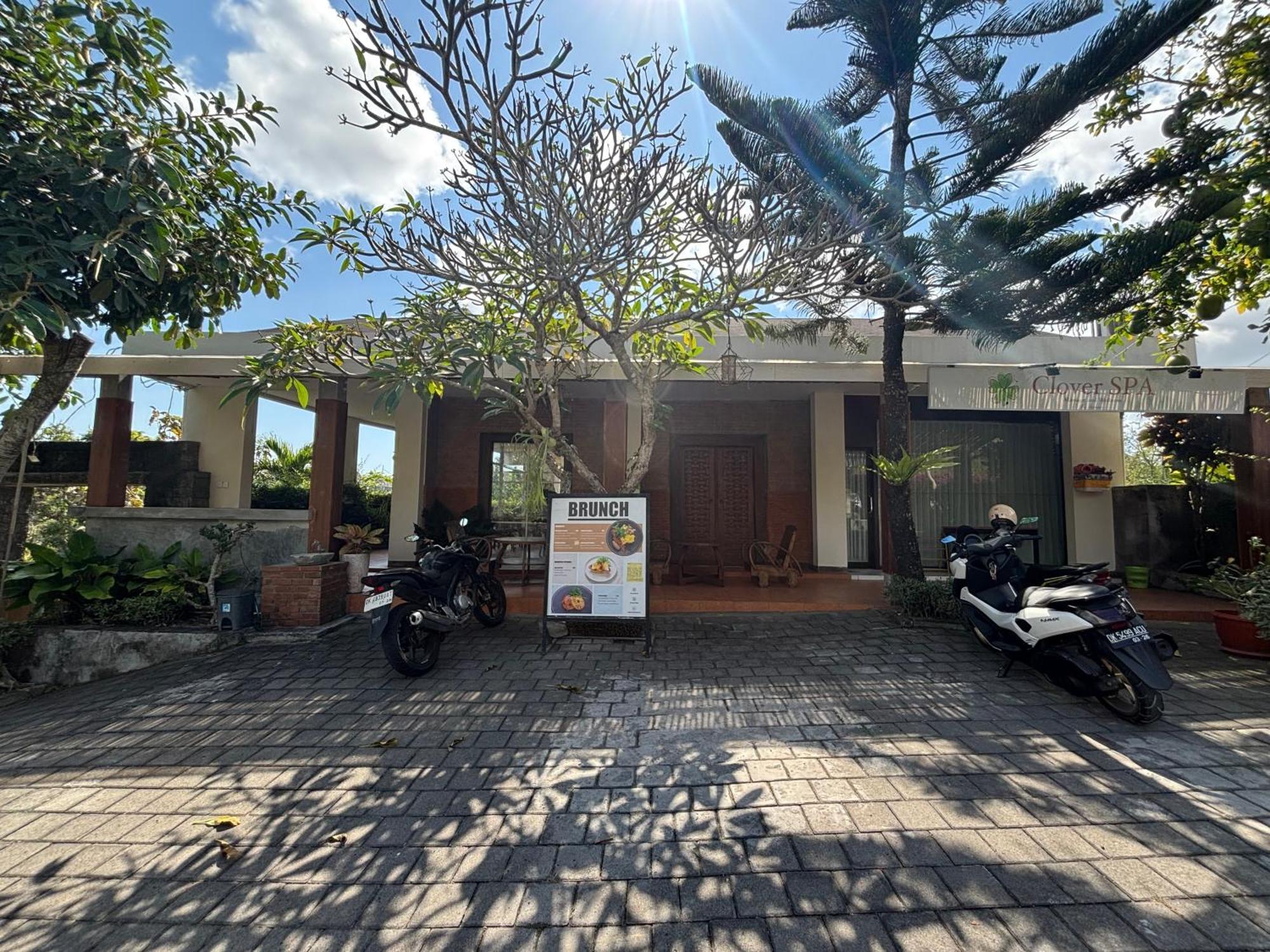 Gasthuis Clover Bali *
